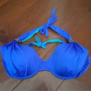 A. CHE Blue/Teal Molded Bikini Top